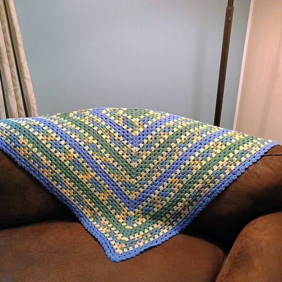 Vintage Handmade Crochet Baby / Throw Blanket - Picture 6 of 8
